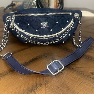 NWT Badgley Mischka Fanny pack ✨✨✨